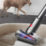 Aspirador escoba - DYSON 485350-01, 140 W, Potencia de succión 140 AirWatt, Depósito 0,35 l, Autonomía 60 min, Niquel - Imagen 4
