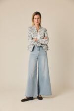 Chaqueta de encaje floral azul - Imagen 3