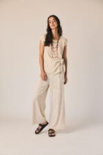 Pantalón fluido rayas beige - Imagen 2
