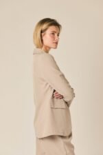 Blazer fluida básica beige - Imagen 3