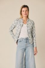Chaqueta de encaje floral azul - Imagen 4