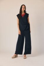 Pantalón fluido rayas azul marino - Imagen 4