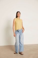 Top lino sin mangas cuello volante amarillo - Imagen 4